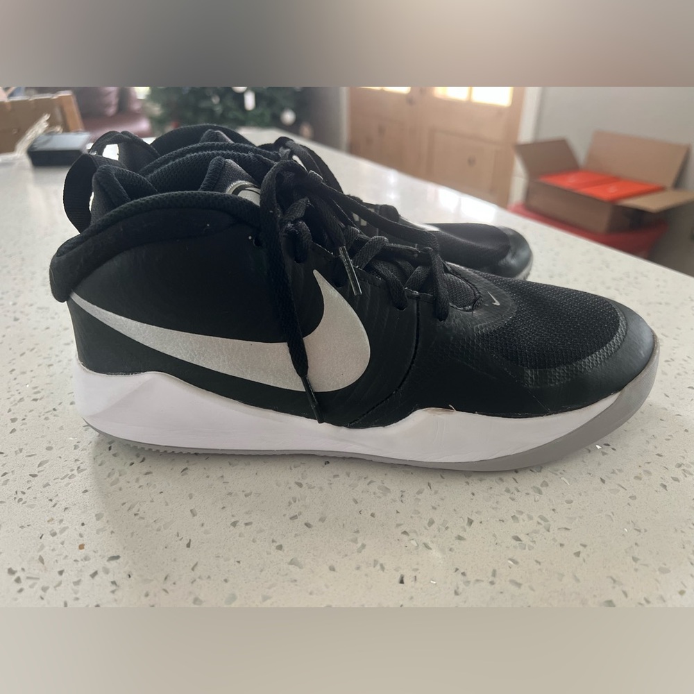 Nike Black and White basketball Athletic Shoes
